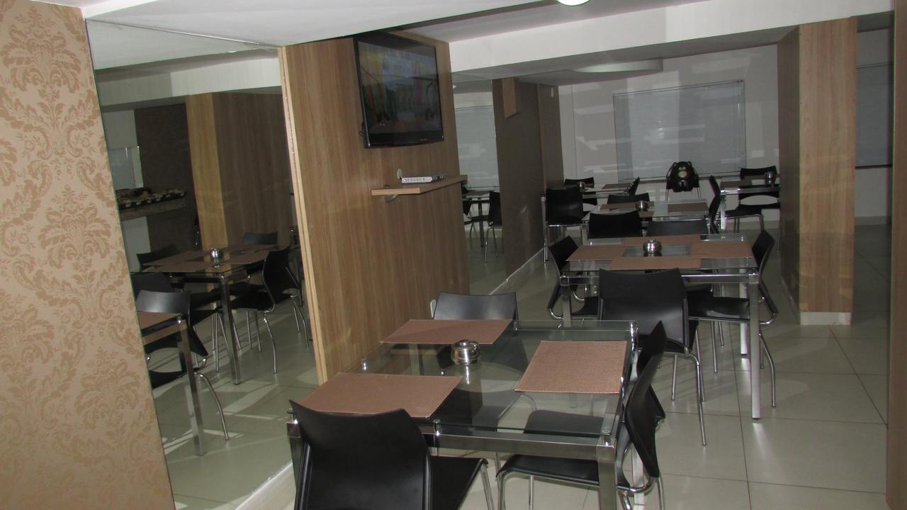 Hotel Oitis Governador Valadares Exterior foto